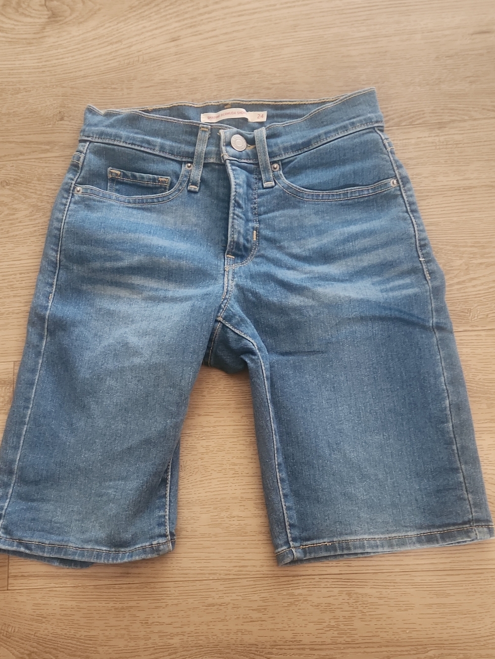 Levis Bermuda Shorts